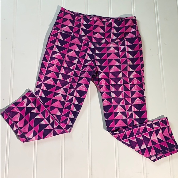 Nike Pants - Nike 3/4 Leggings
